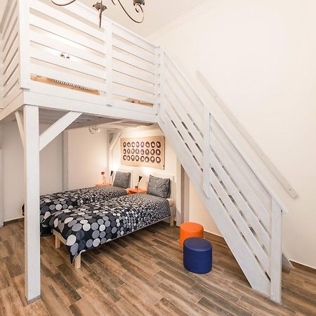 Family And Friends Apartment Budapest Exterior photo
